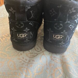 Uggs and LV monogram Leather Boots like new worn once